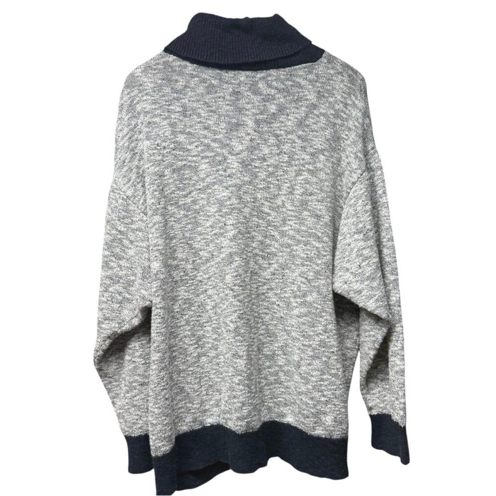 Women’s LL Bean Signature Sz XL White and Black Sweater